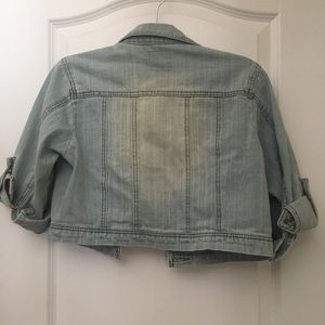 Women’s crop style jean jacket